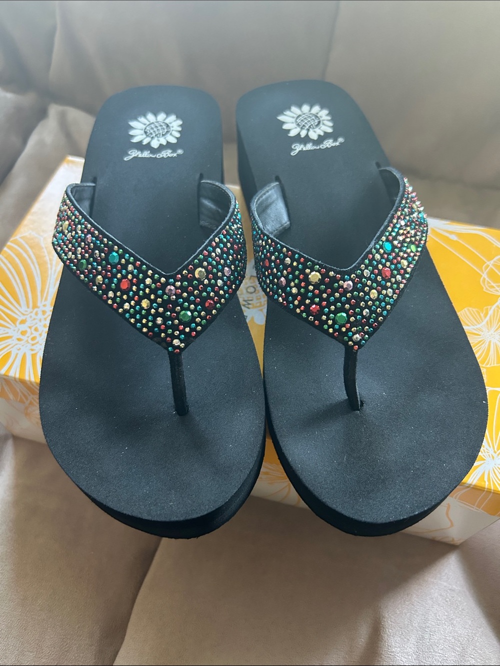Yellowbox Africa multicolor stone flip flip size 8